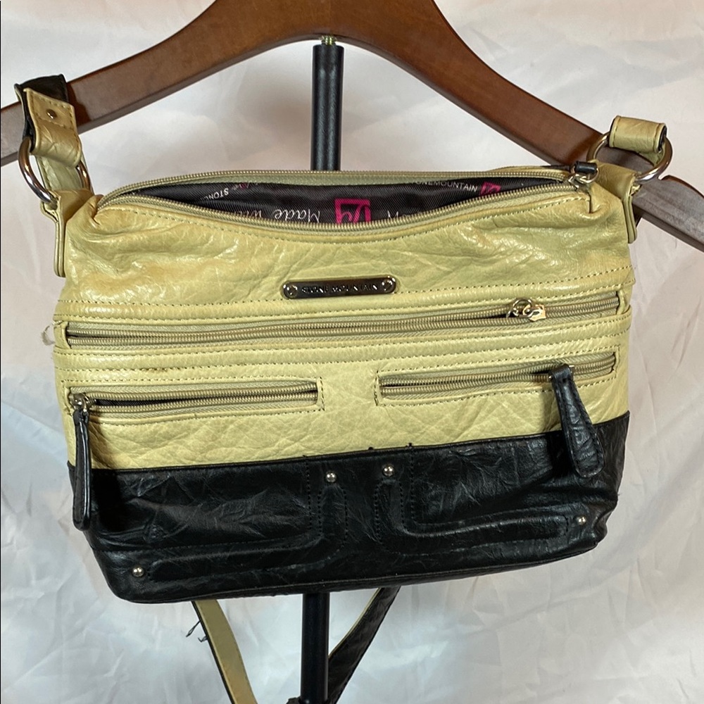 Stone Mountain Accessories Cream and Black Shoulder Bag with Adjustable Strap